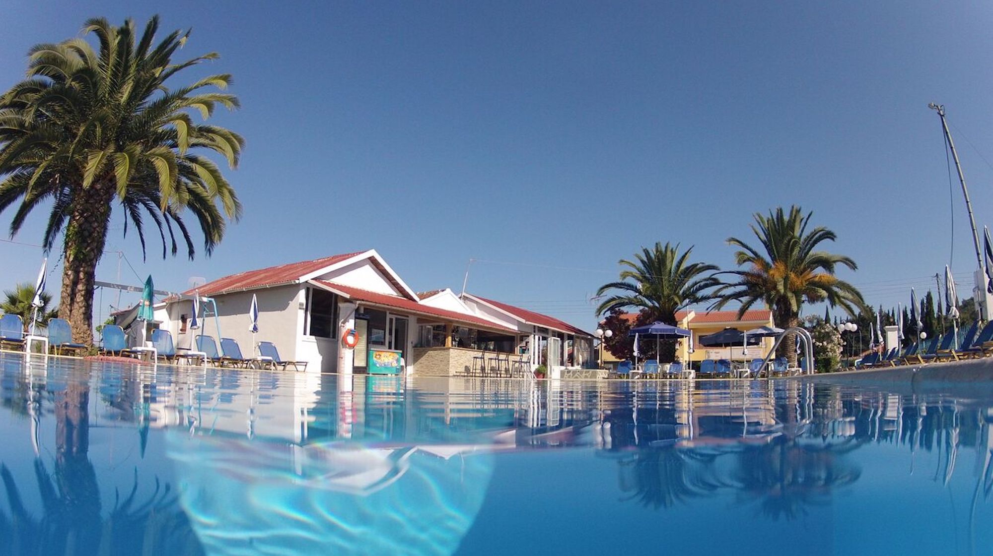 Tria Adelphia Corfu