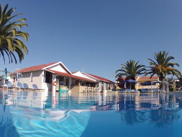 Tria Adelphia Corfu